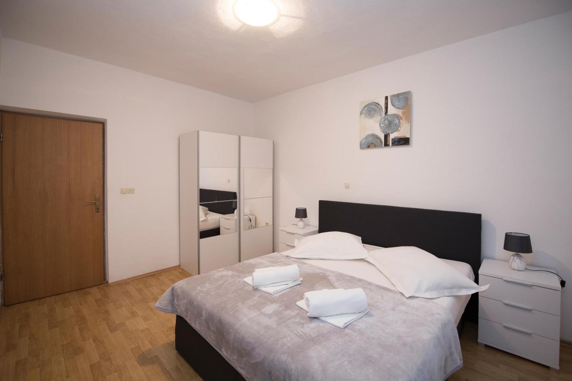 Apartments With A Parking Space Brela, Makarska - 16603 Quarto foto